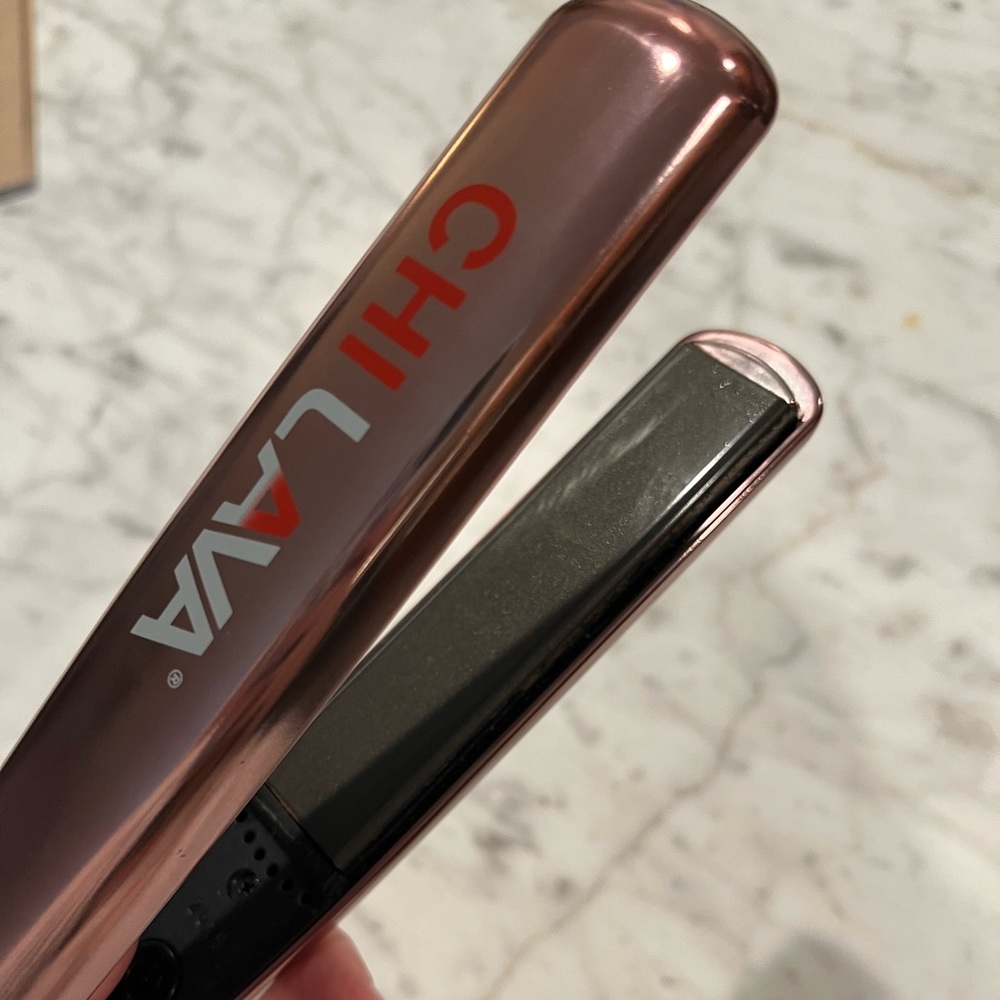Chi Lava Flat Iron